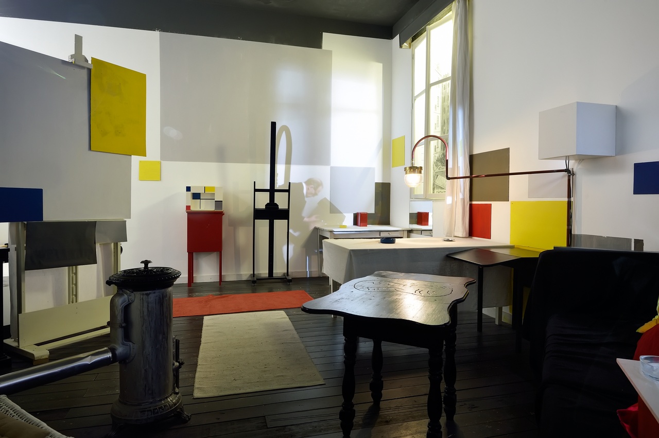 Reconstructie van het atelier van Mondriaan in Parijs