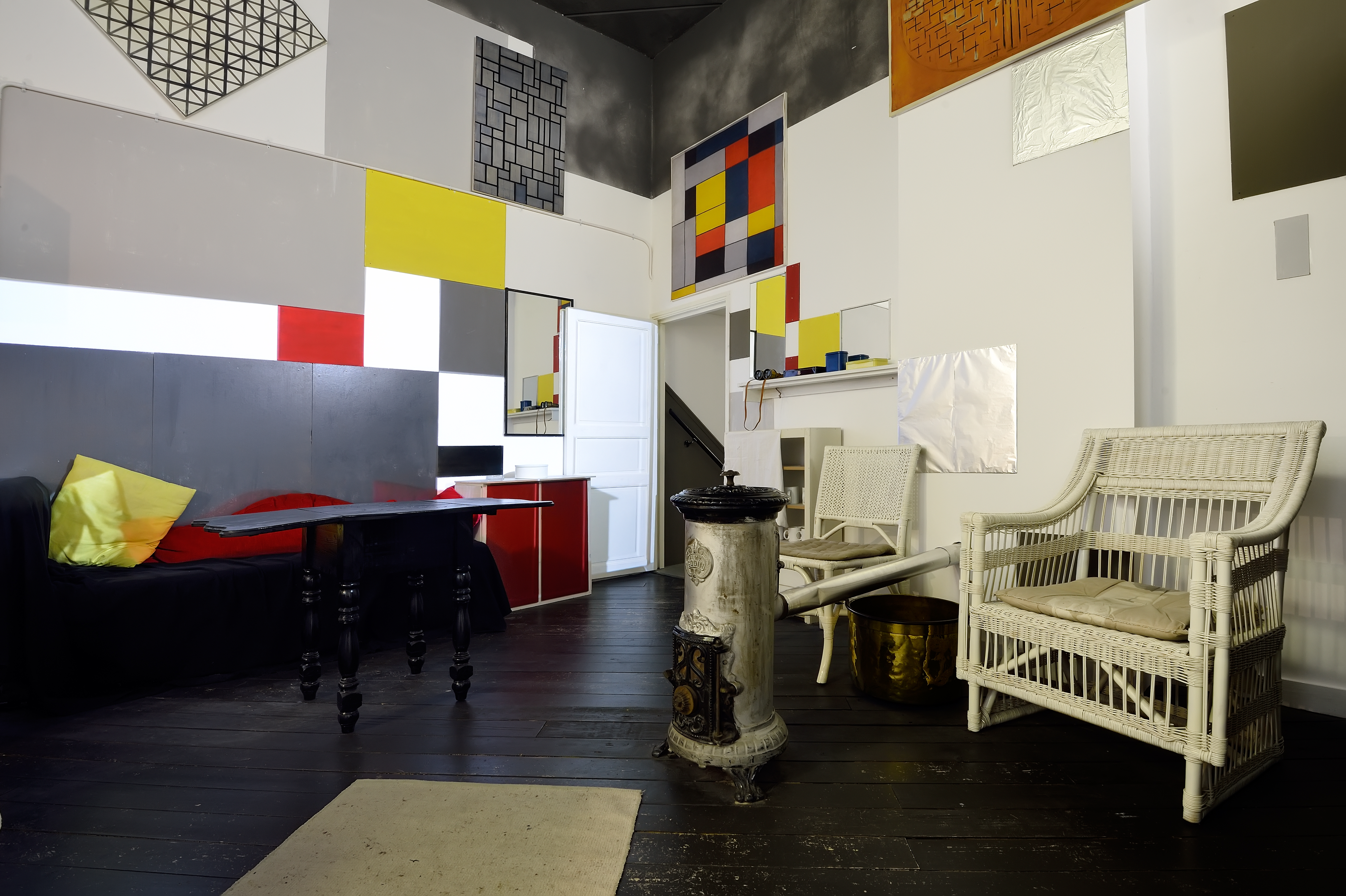 Reconstructed Parisian studio of Mondrian in Mondriaanhuis1 - Photo Mike Bink.jpg